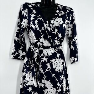 GRAPENT Floral Wrap Dress size 2